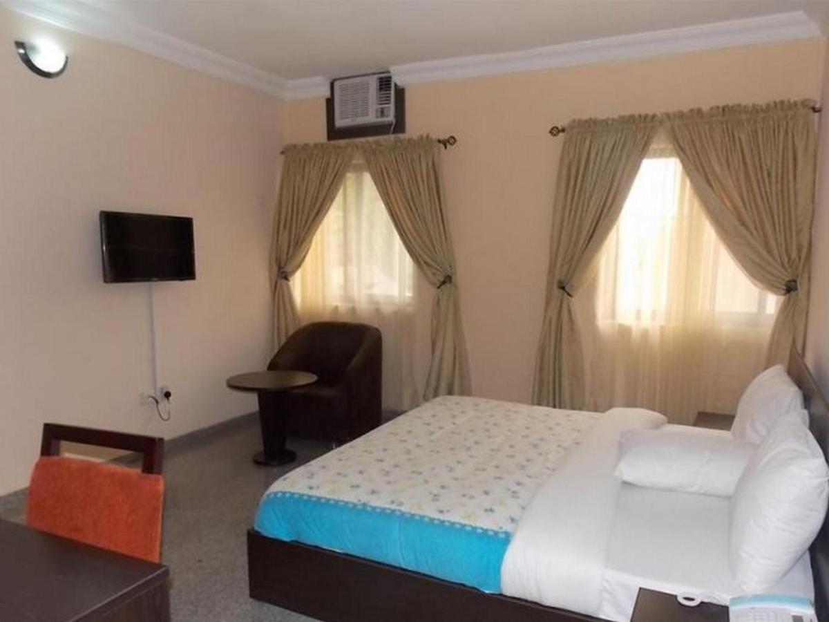 Room In Lodge - Ambience Hotels Abujahome For Leisure And Business Travellers Eksteriør bilde