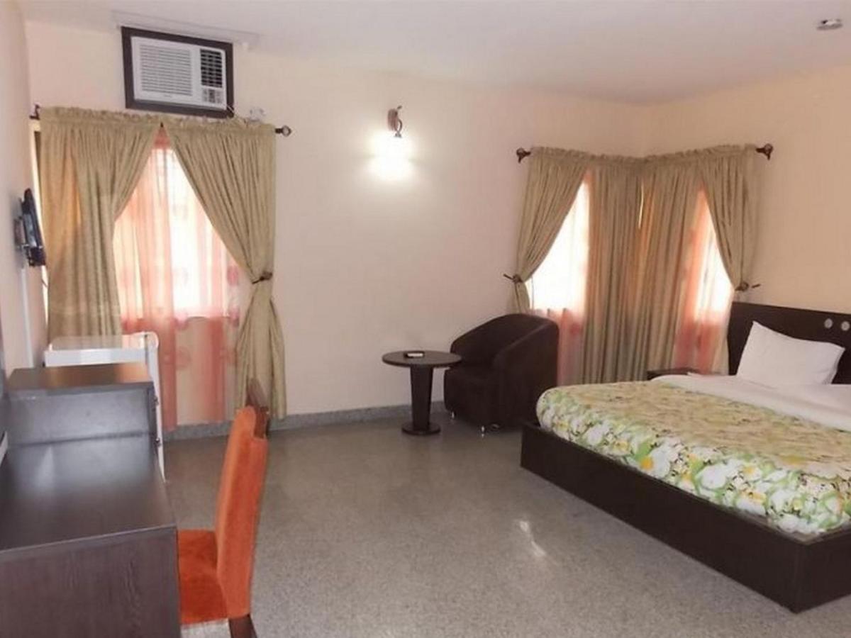 Room In Lodge - Ambience Hotels Abujahome For Leisure And Business Travellers Eksteriør bilde