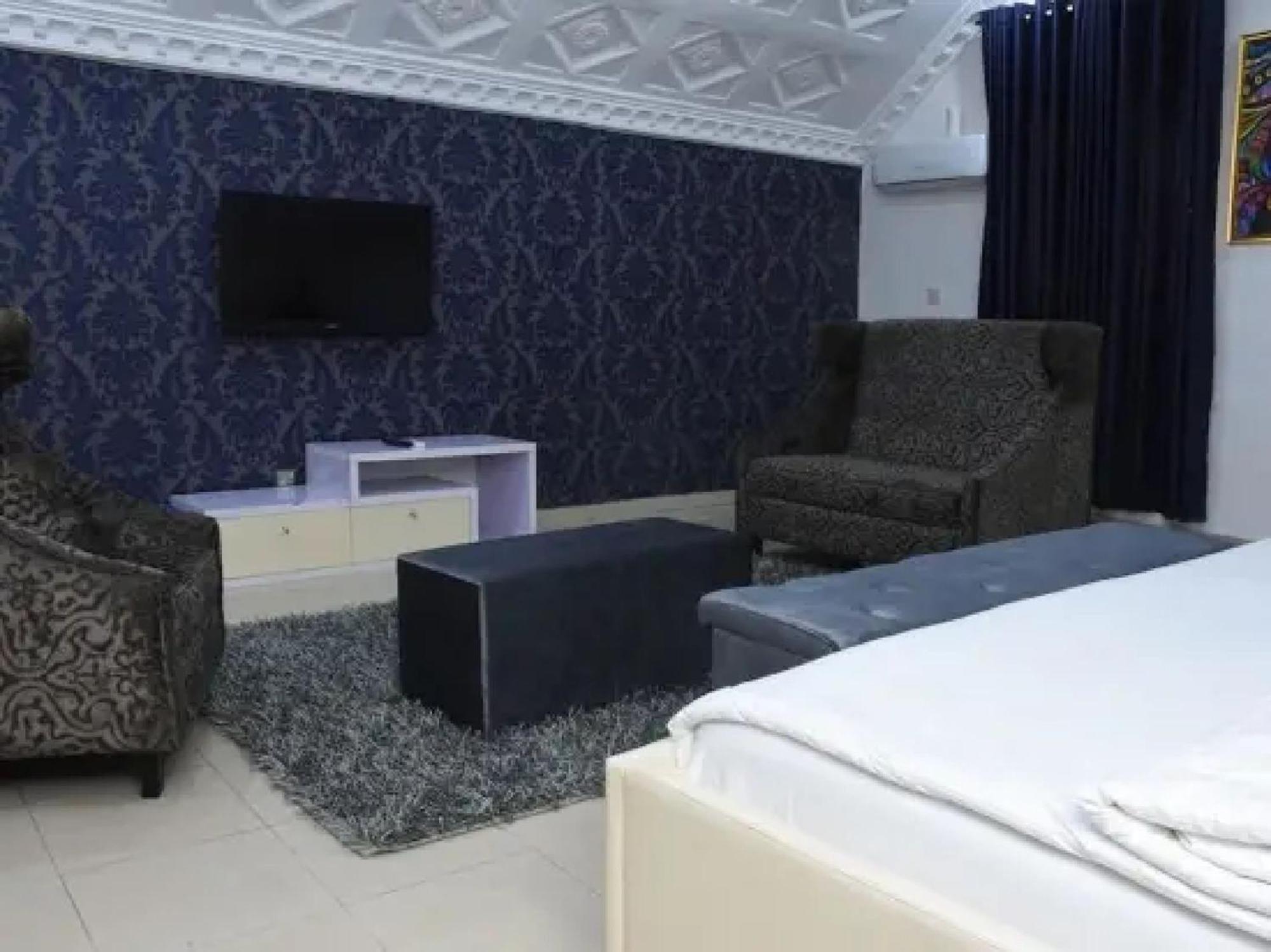 Room In Lodge - Ambience Hotels Abujahome For Leisure And Business Travellers Eksteriør bilde