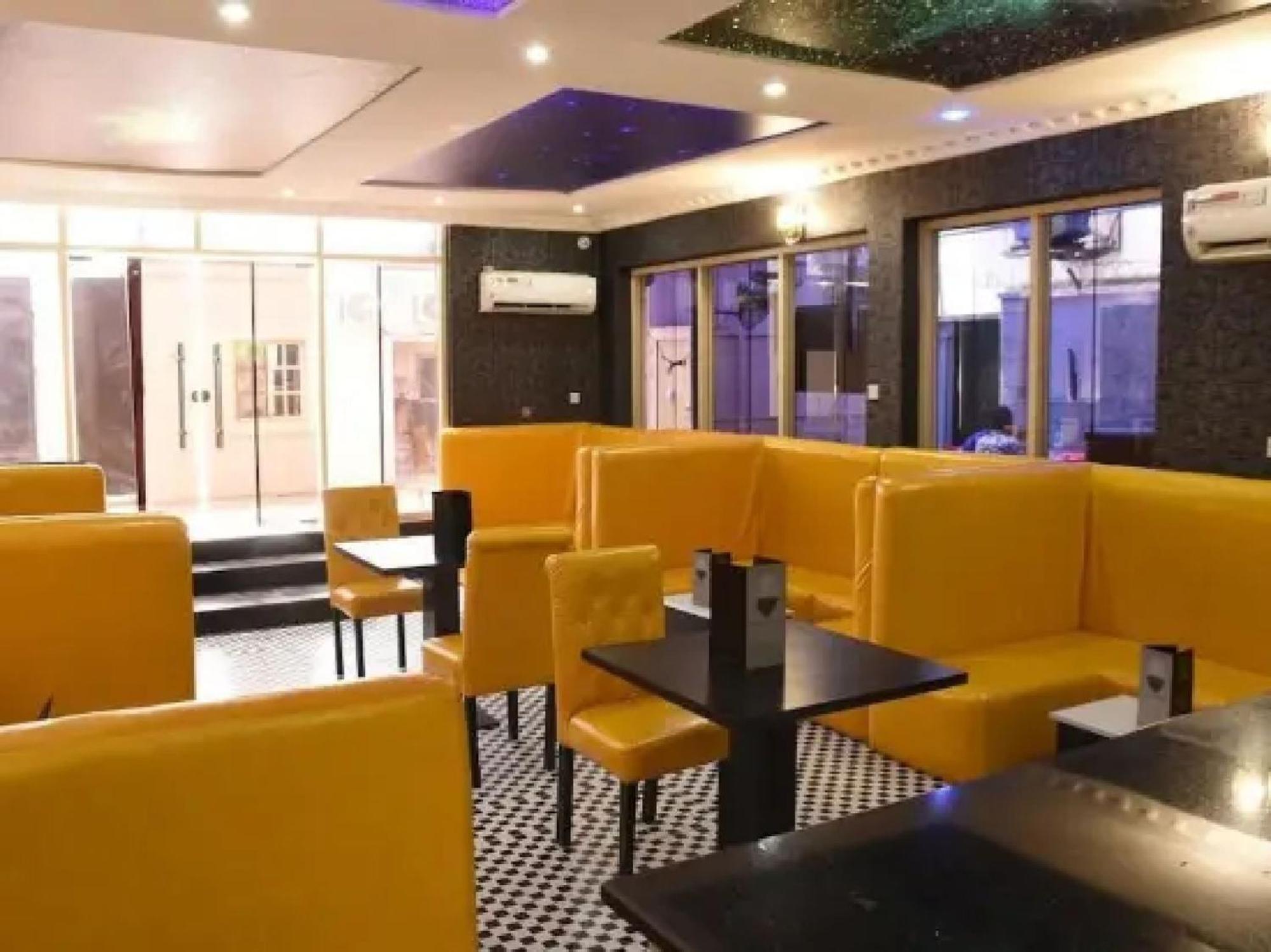 Room In Lodge - Ambience Hotels Abujahome For Leisure And Business Travellers Eksteriør bilde